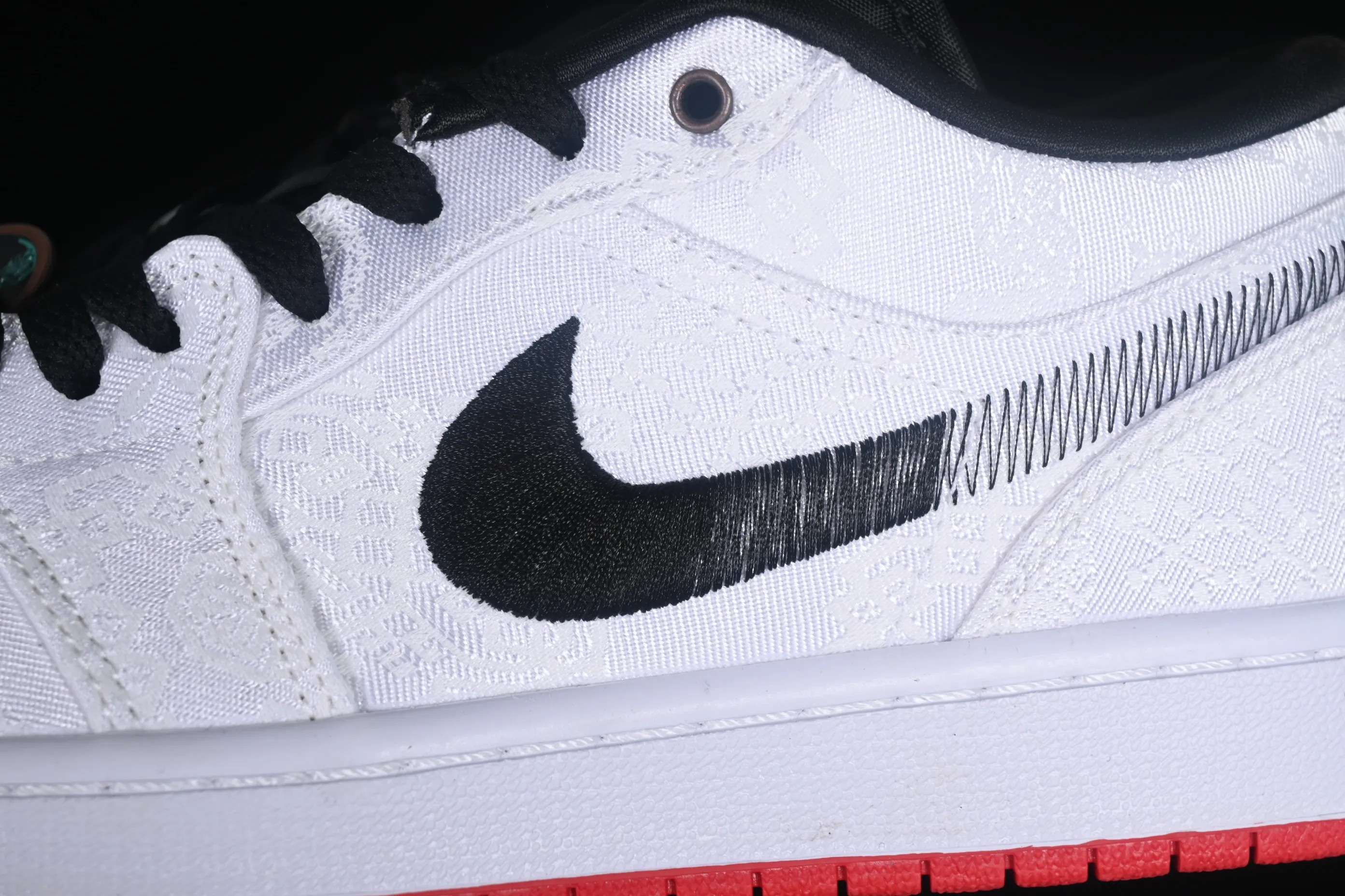 All categories Air Jordan Jordan series basketball shoes Air Jordan 1 Low Z version CLOT x Air Jordan 1 Low "Fearles" AJ1 Joe 1 white silk low-top cultural casual sneakers CU2804-100